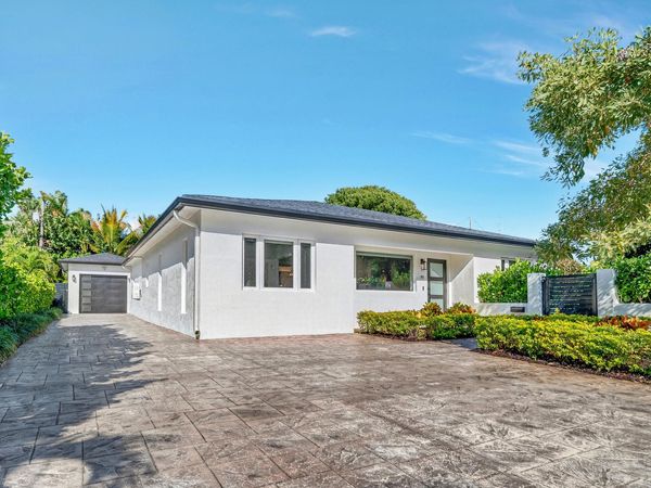 301 Pilgrim Road, West Palm Beach, FL 33405
