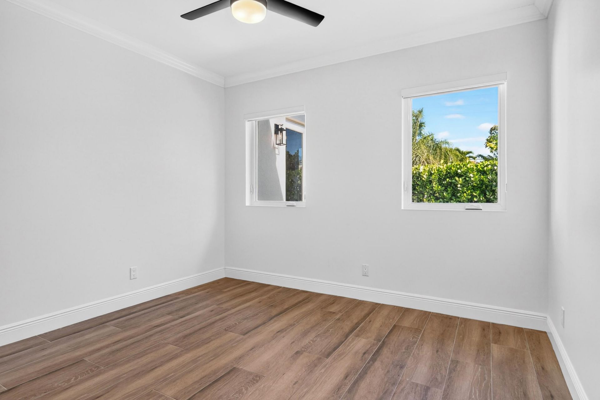 301 Pilgrim Road, West Palm Beach, FL 33405 Photo