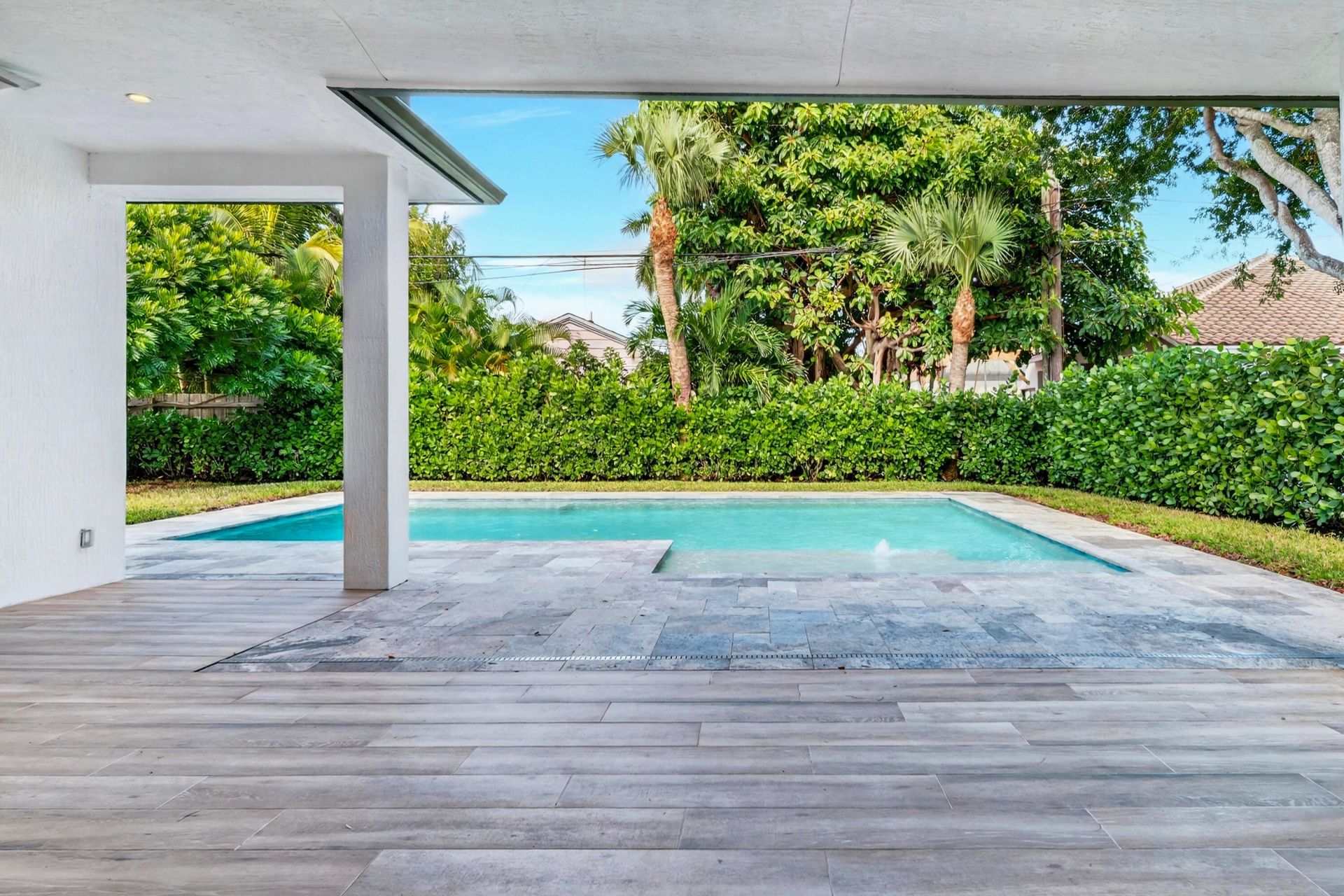 301 Pilgrim Road, West Palm Beach, FL 33405 Photo