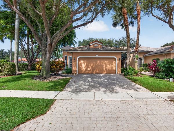 7299 VÃ­a Genova, Delray Beach, FL 33446