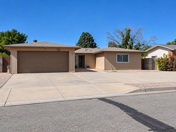 7409 Pecos Trail NW, Albuquerque, NM 87120