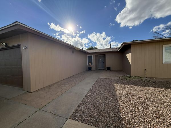 7409 Pecos Trail NW, Albuquerque, NM 87120
