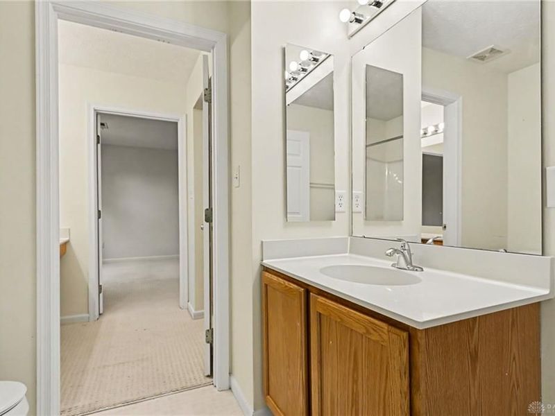6423 Riverbend Drive, Clayton, OH 45415 Photo 13