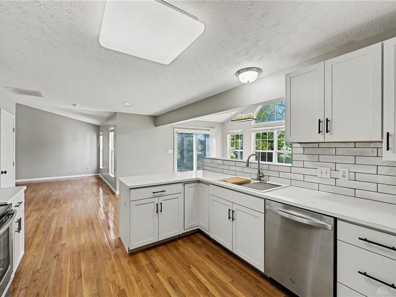 6423 Riverbend Drive, Clayton, OH 45415 Photo 7