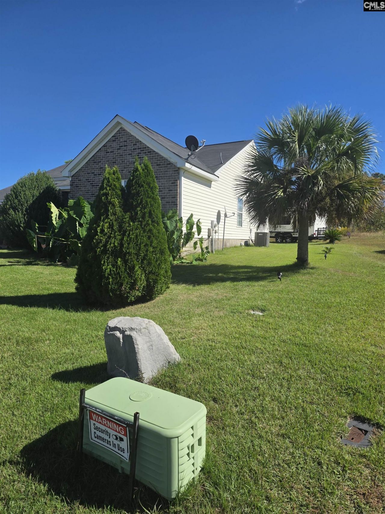 252 Edinfield Court Photo 7
