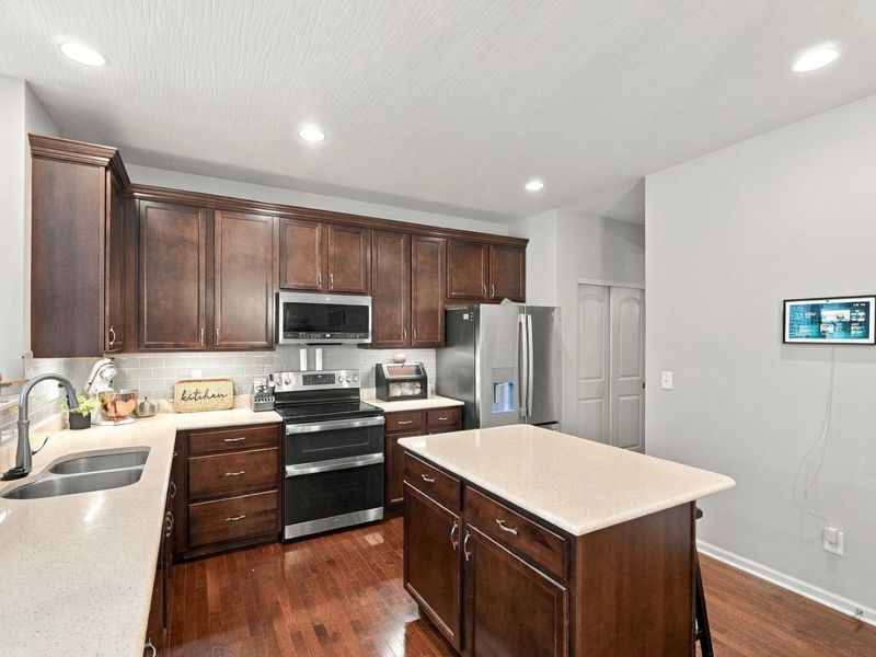 1728 Keela Drive, Pataskala, OH 43062 Photo 13