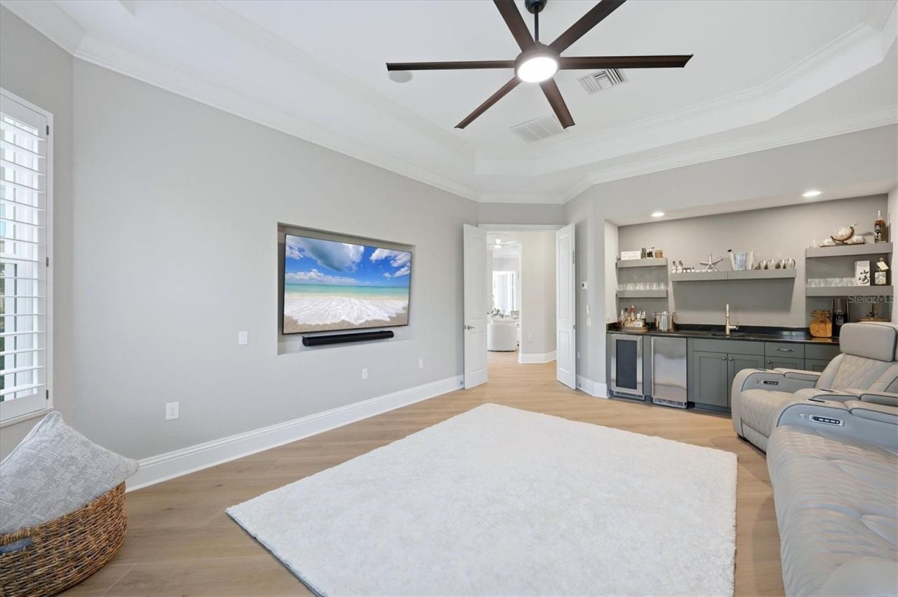 8009 Bounty Lane, Bradenton, FL 34202 Photo