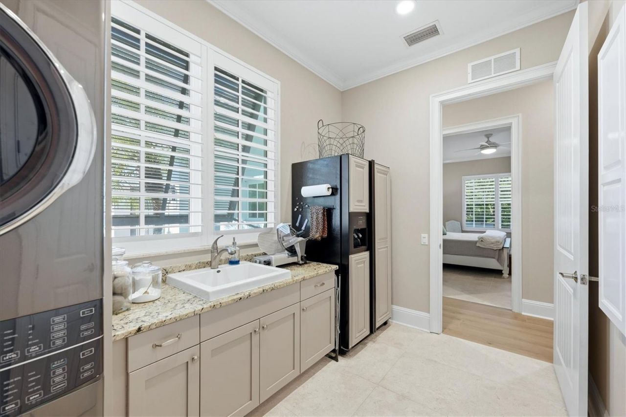 8009 Bounty Lane, Bradenton, FL 34202 Photo
