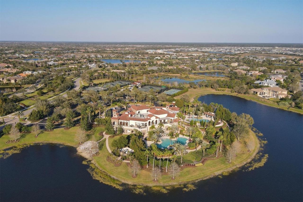 8009 Bounty Lane, Bradenton, FL 34202 Photo