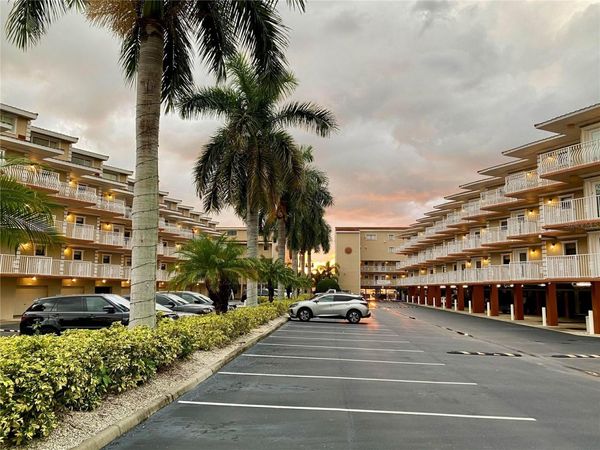 1420 BAYSHORE BOULEVARD , Unit 309, DUNEDIN, FL 34698