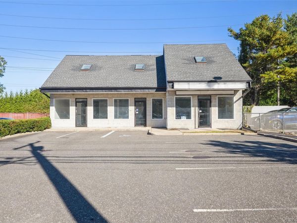 365 Route 25A , Mount Sinai, NY 11766