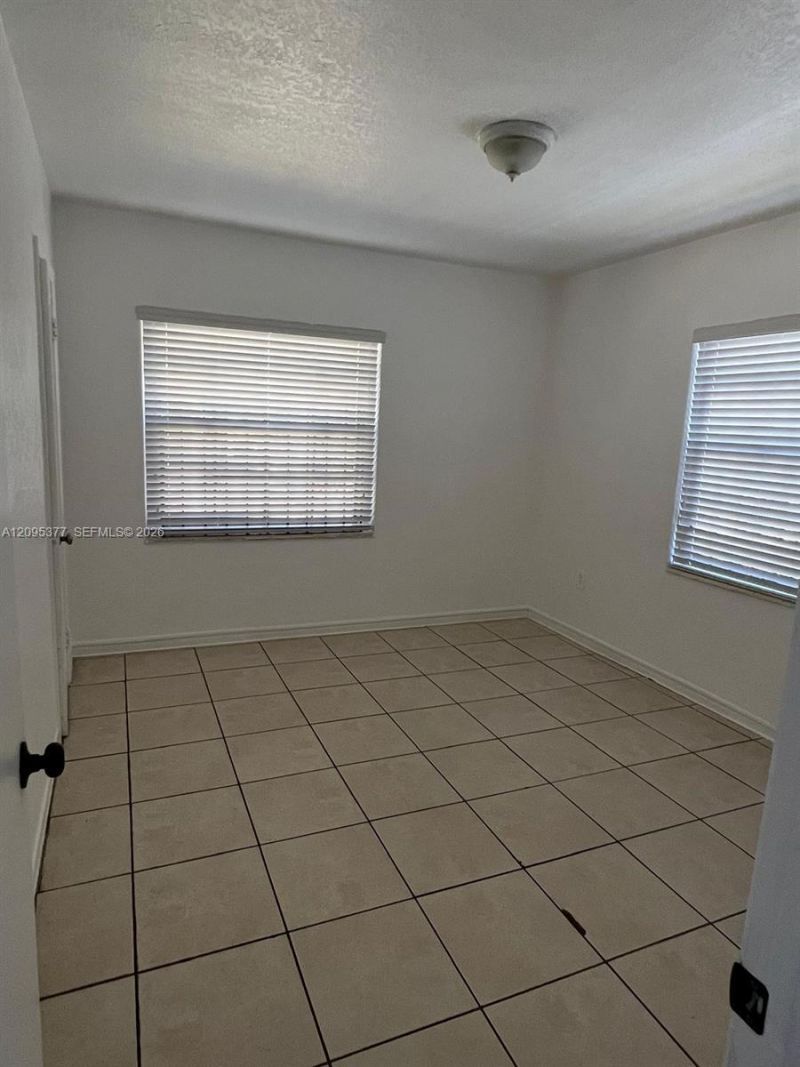 570 NW 41st St , Miami, FL 33127 Photo