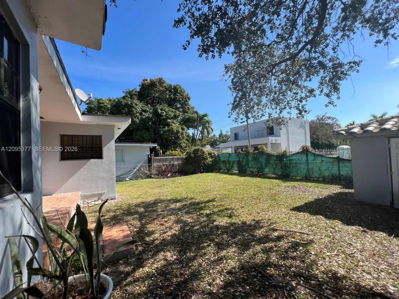 570 NW 41st St , Miami, FL 33127 Photo