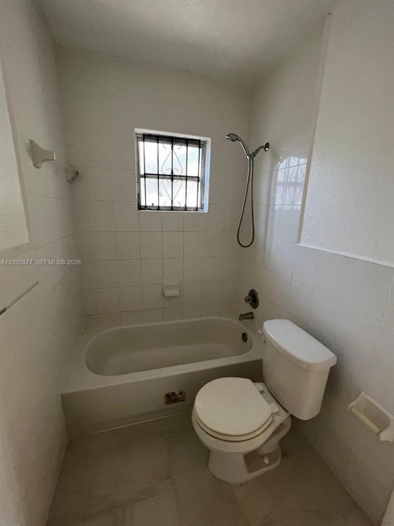 570 NW 41st St , Miami, FL 33127 Photo