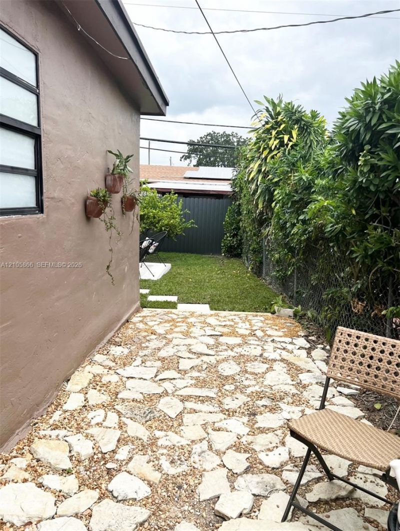 11241 SW 7th Ter, Sweetwater, FL 33174 Photo