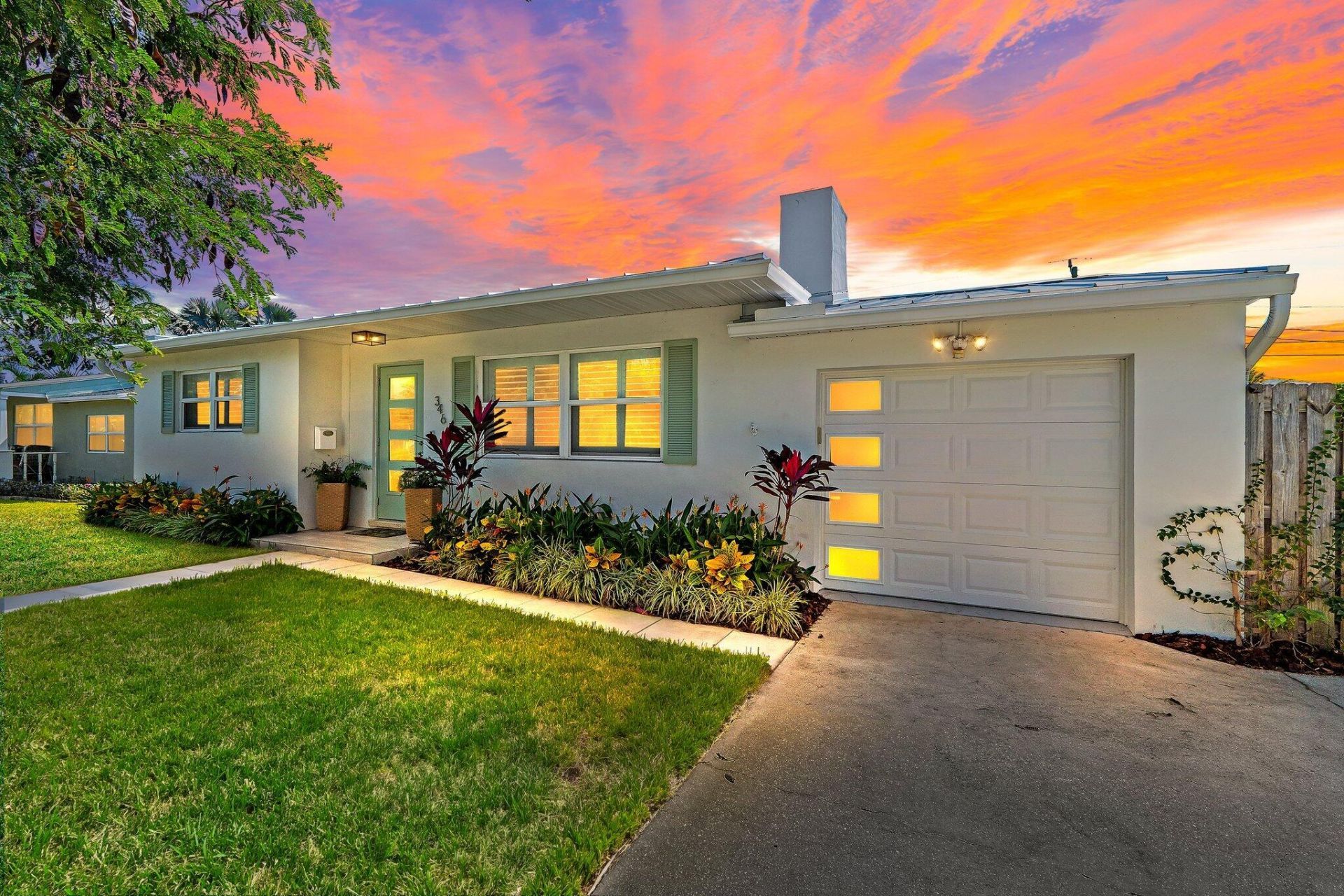 346 Laurie Road, West Palm Beach, FL 33405 Main Photo