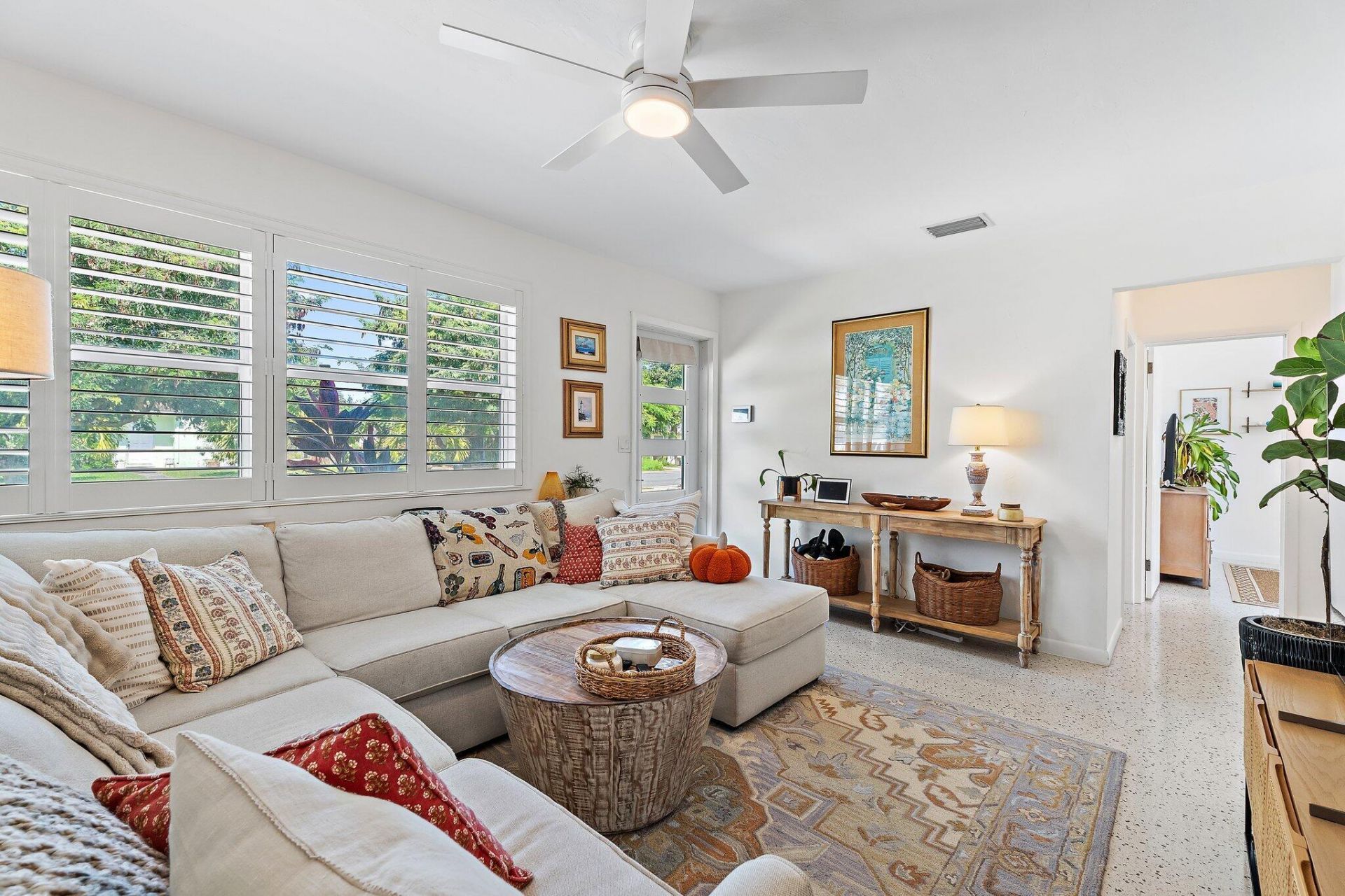 346 Laurie Road, West Palm Beach, FL 33405 Photo