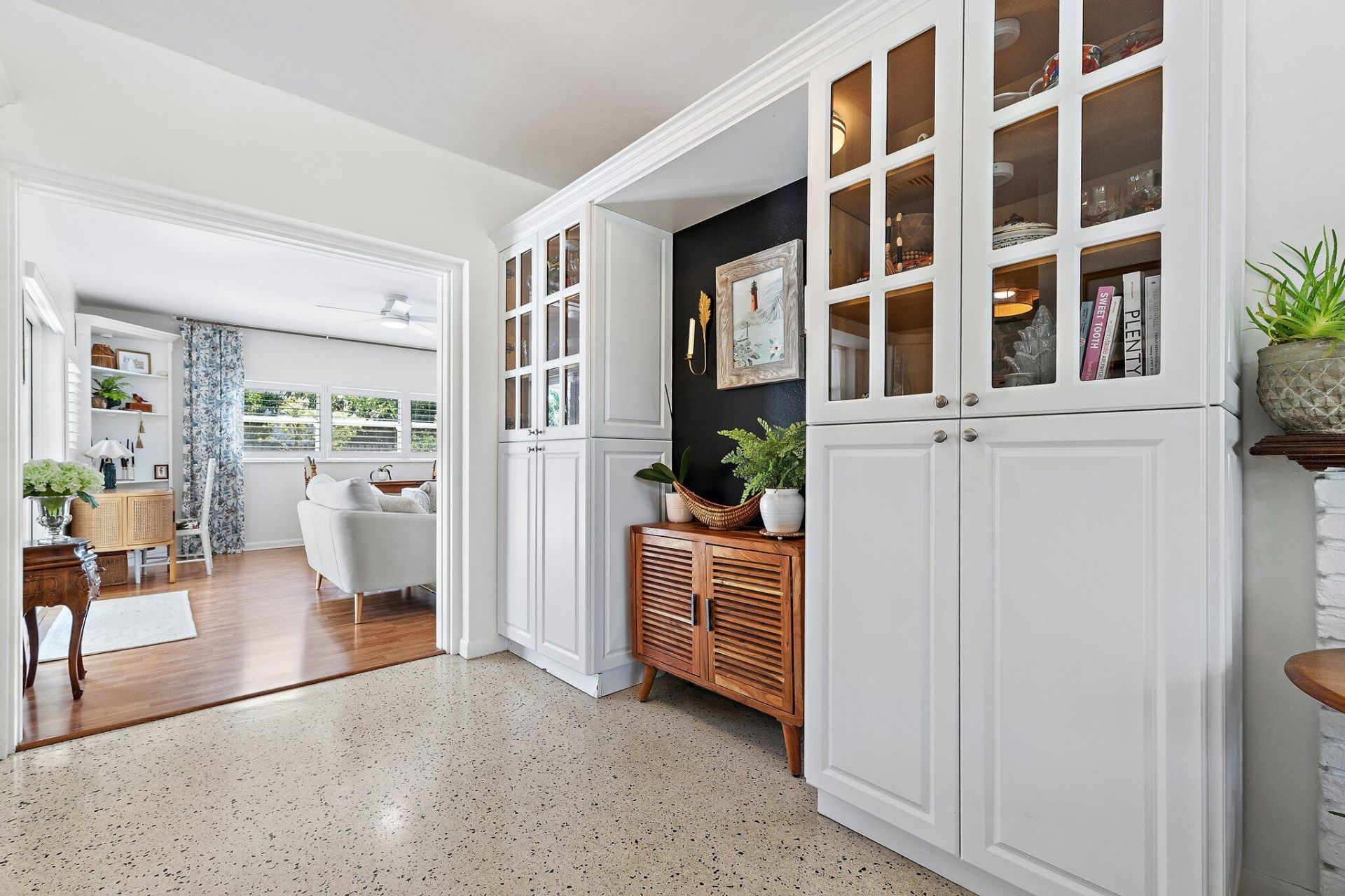 346 Laurie Road, West Palm Beach, FL 33405 Photo