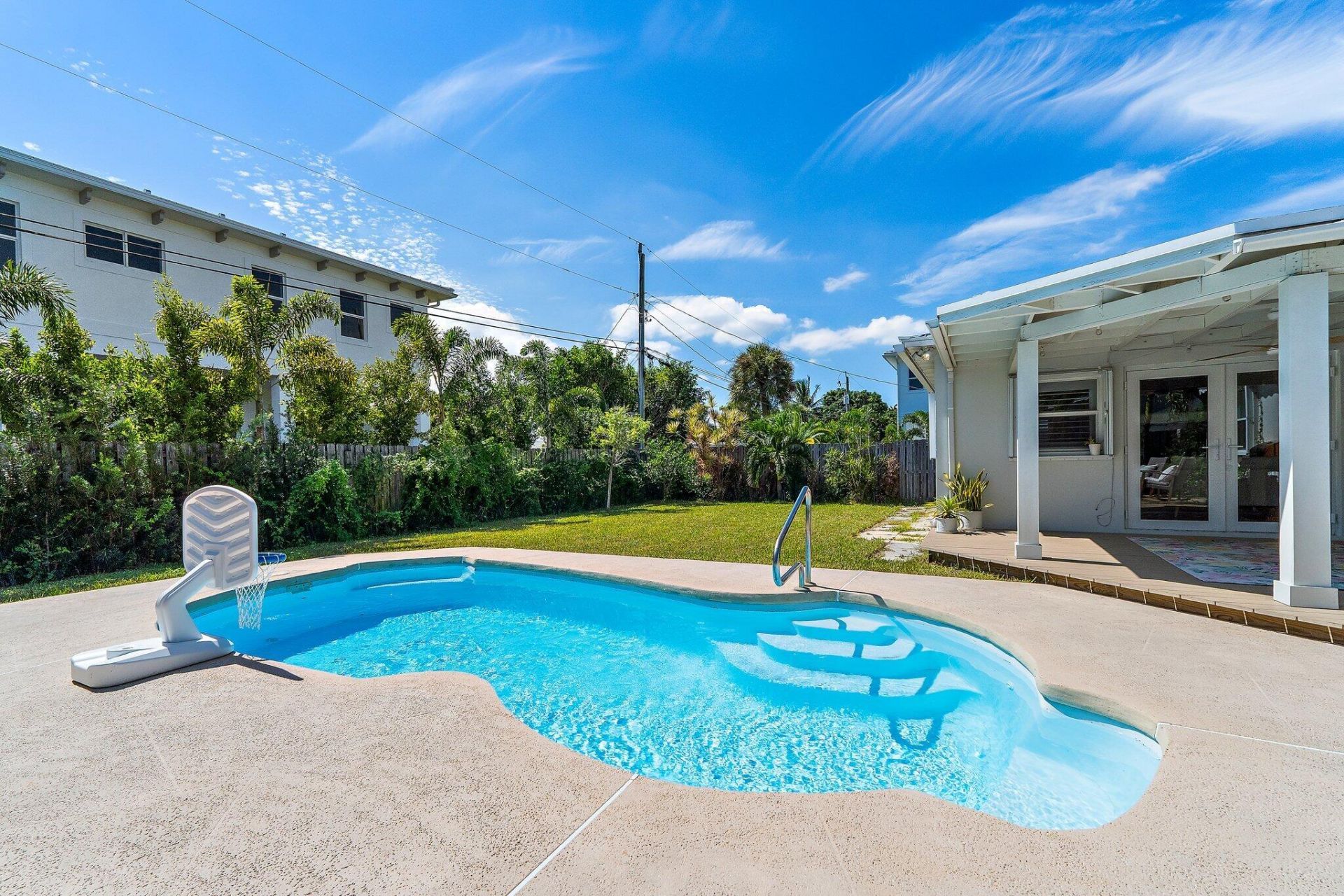 346 Laurie Road, West Palm Beach, FL 33405 Photo