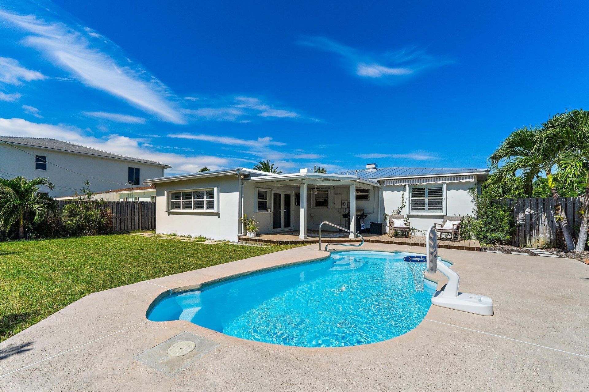 346 Laurie Road, West Palm Beach, FL 33405 Photo