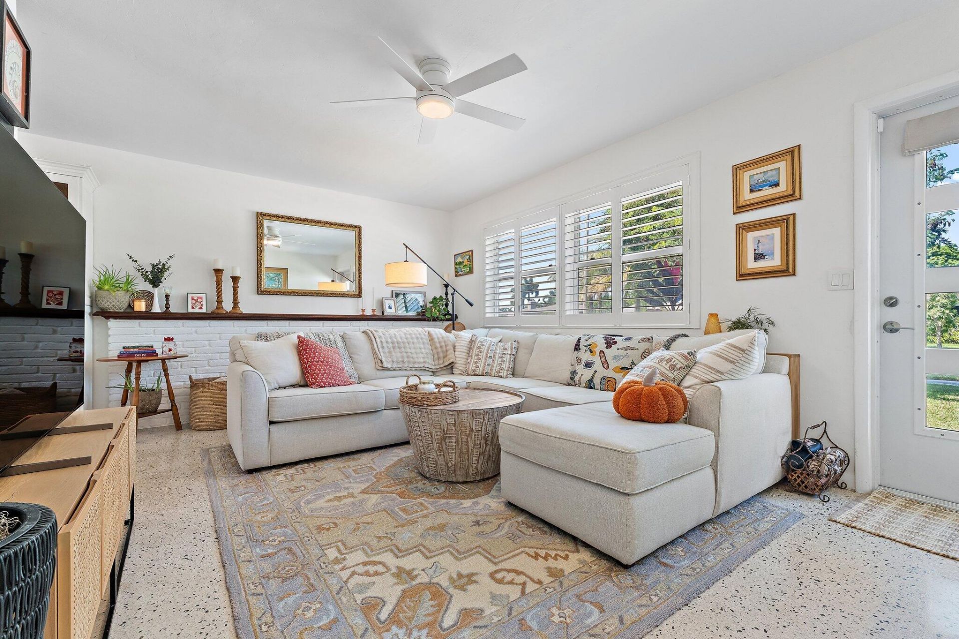 346 Laurie Road, West Palm Beach, FL 33405 Photo