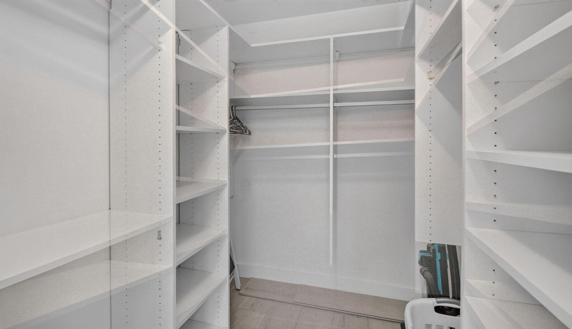 630 S Sapodilla Avenue, Unit 223, West Palm Beach, FL 33401 Photo