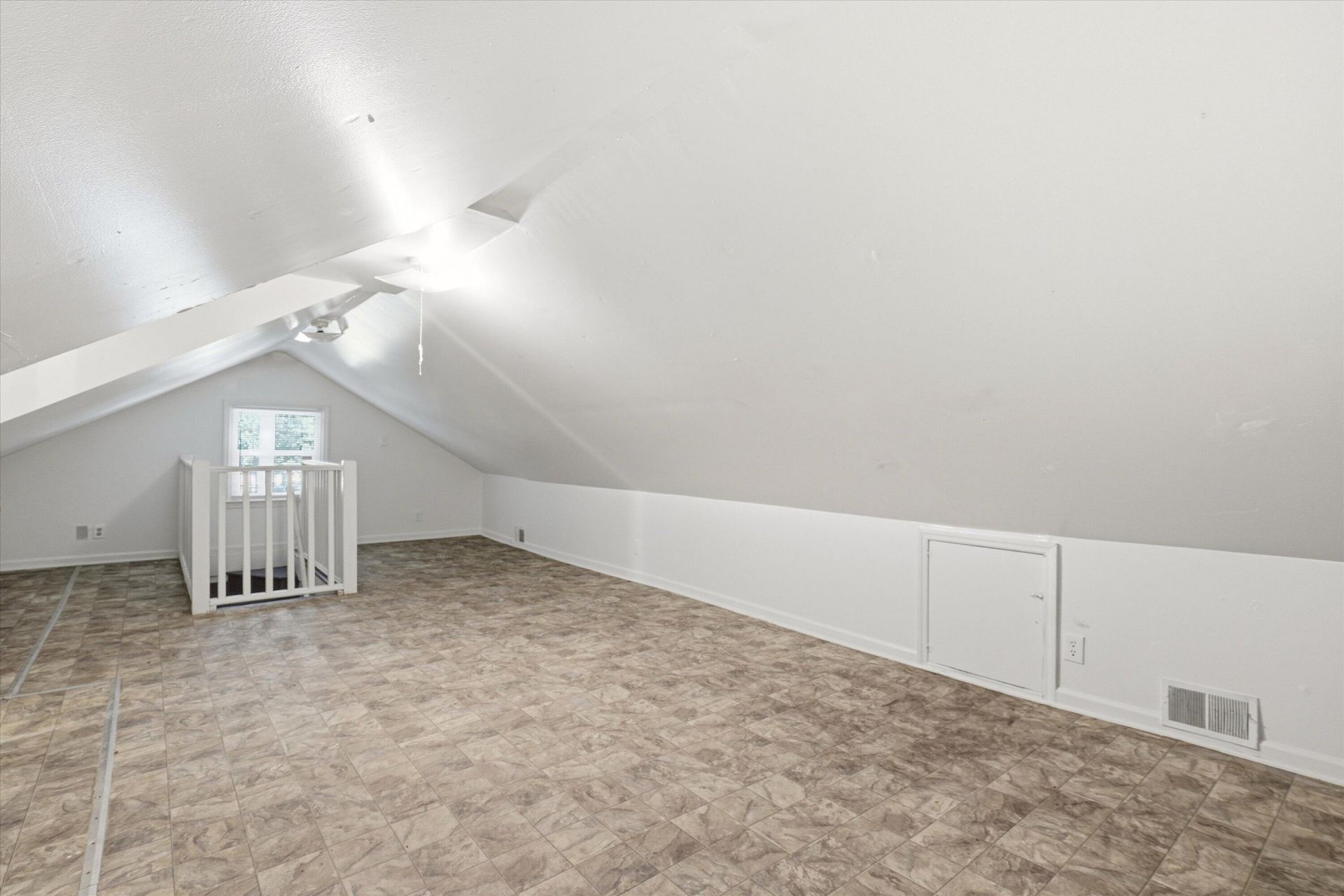 4728 Mixson Avenue Photo 22