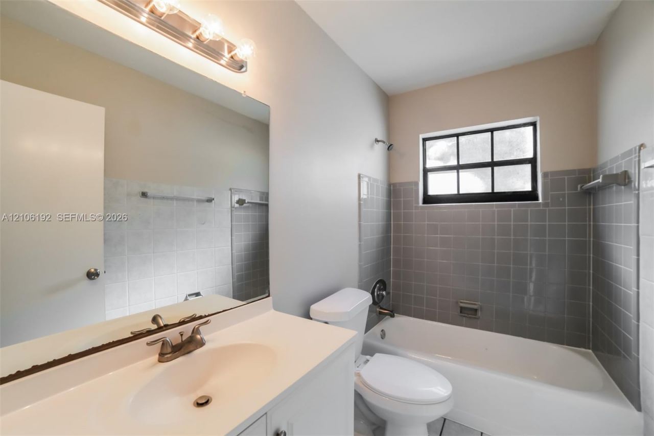 19100 NW 12th Ave , Miami Gardens, FL 33169 Photo