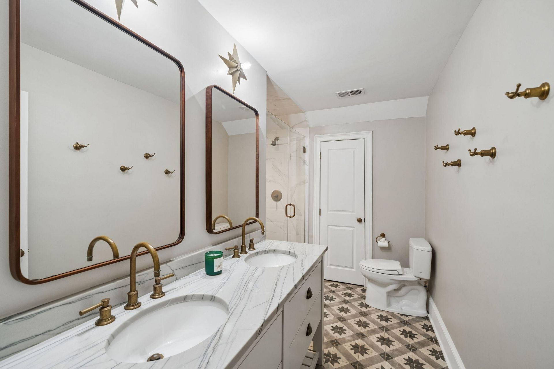 384 Overseer Place Photo 59