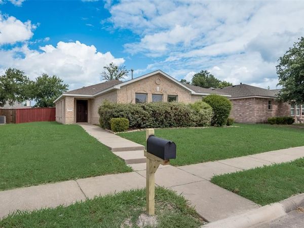 2133 Lone Pecan Drive, Mesquite, TX 75181