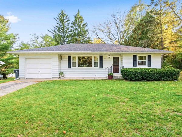328 Knowlton Street, Waterloo, WI 53594