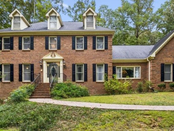 1211 Silverwood Court, Lawrenceville, GA 30043