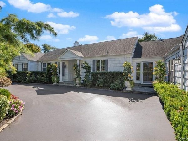 220 Causeway , Lawrence, NY 11559