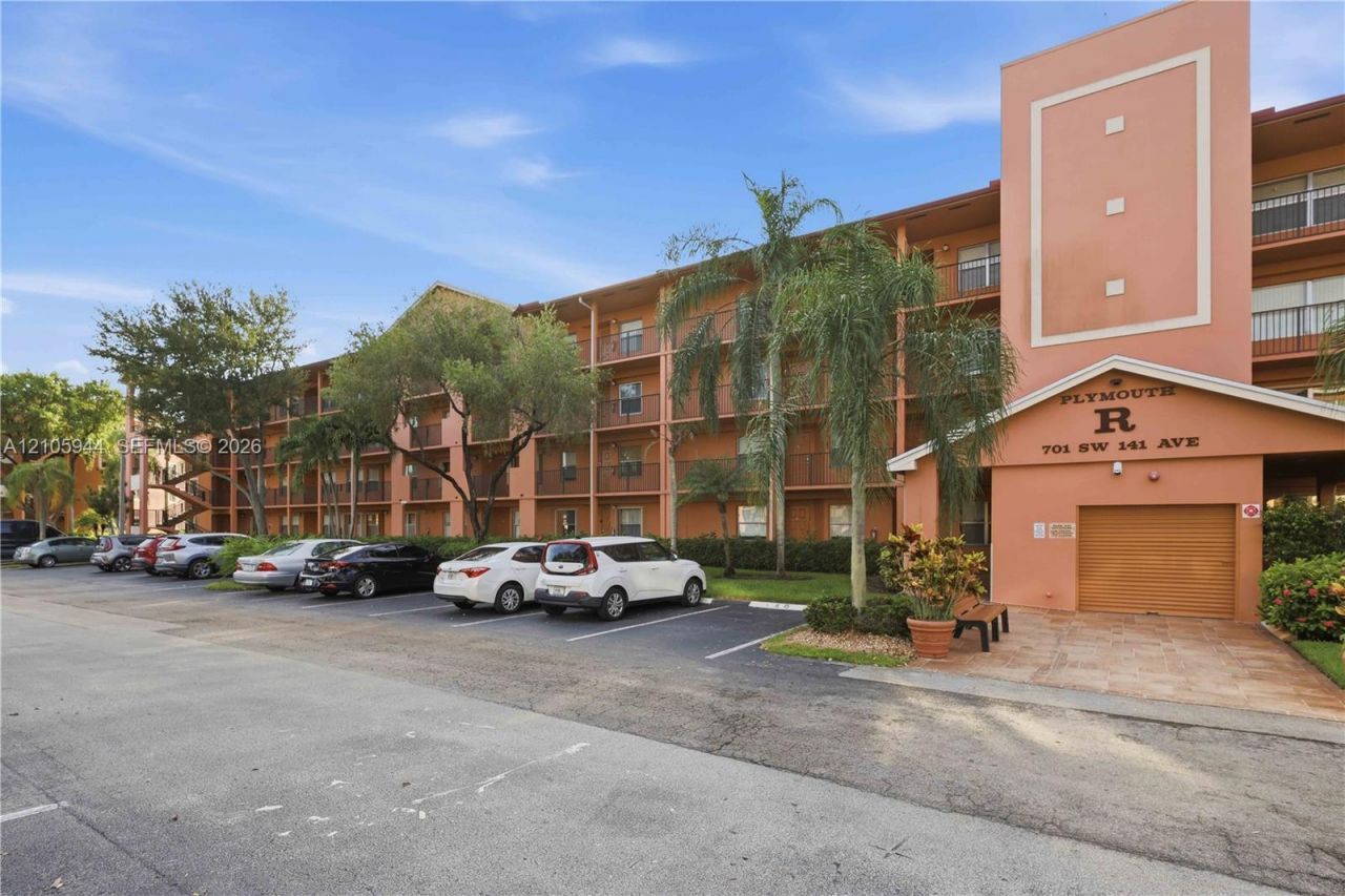 701 SW 141st Ave , Unit 203R, Pembroke Pines, FL 33027 Photo