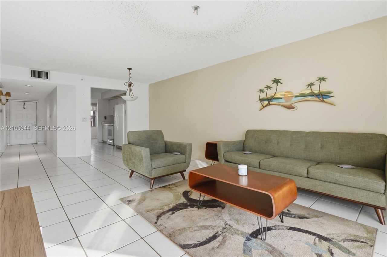 701 SW 141st Ave , Unit 203R, Pembroke Pines, FL 33027 Photo
