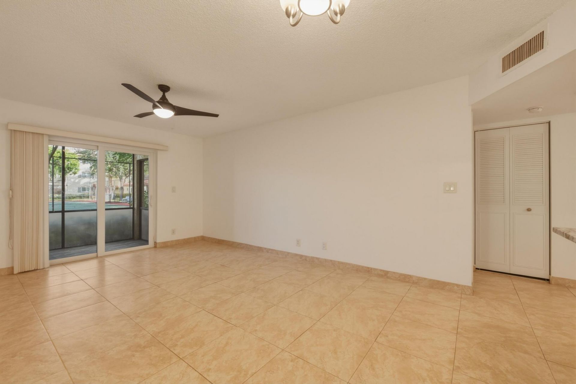 255 S Cypress Road, Unit 315, Pompano Beach, FL 33060 Photo