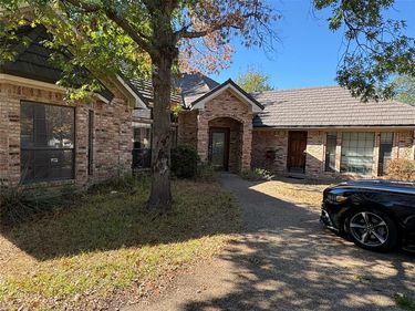 8909 Random Road, Fort Worth, TX 76179