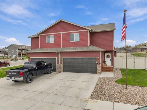 611 COPPERFIELD DR, Rapid City, SD 57703