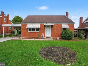 414 GARY AVENUE, LEBANON, PA 17046