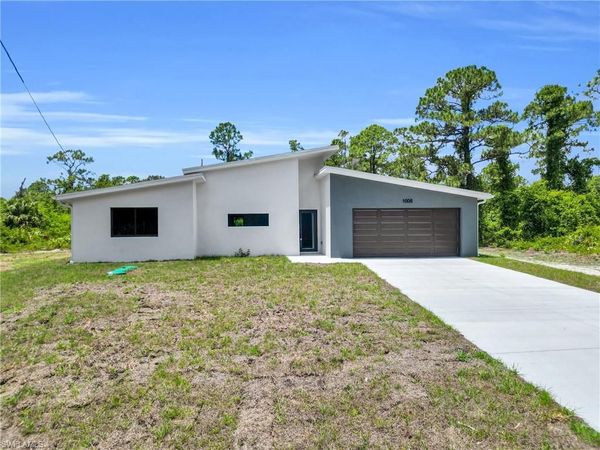 1006 Macy ST E, LEHIGH ACRES, FL 33974