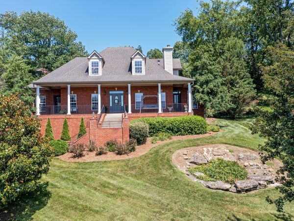 8216 W Chase Ct , Nashville, TN 37221