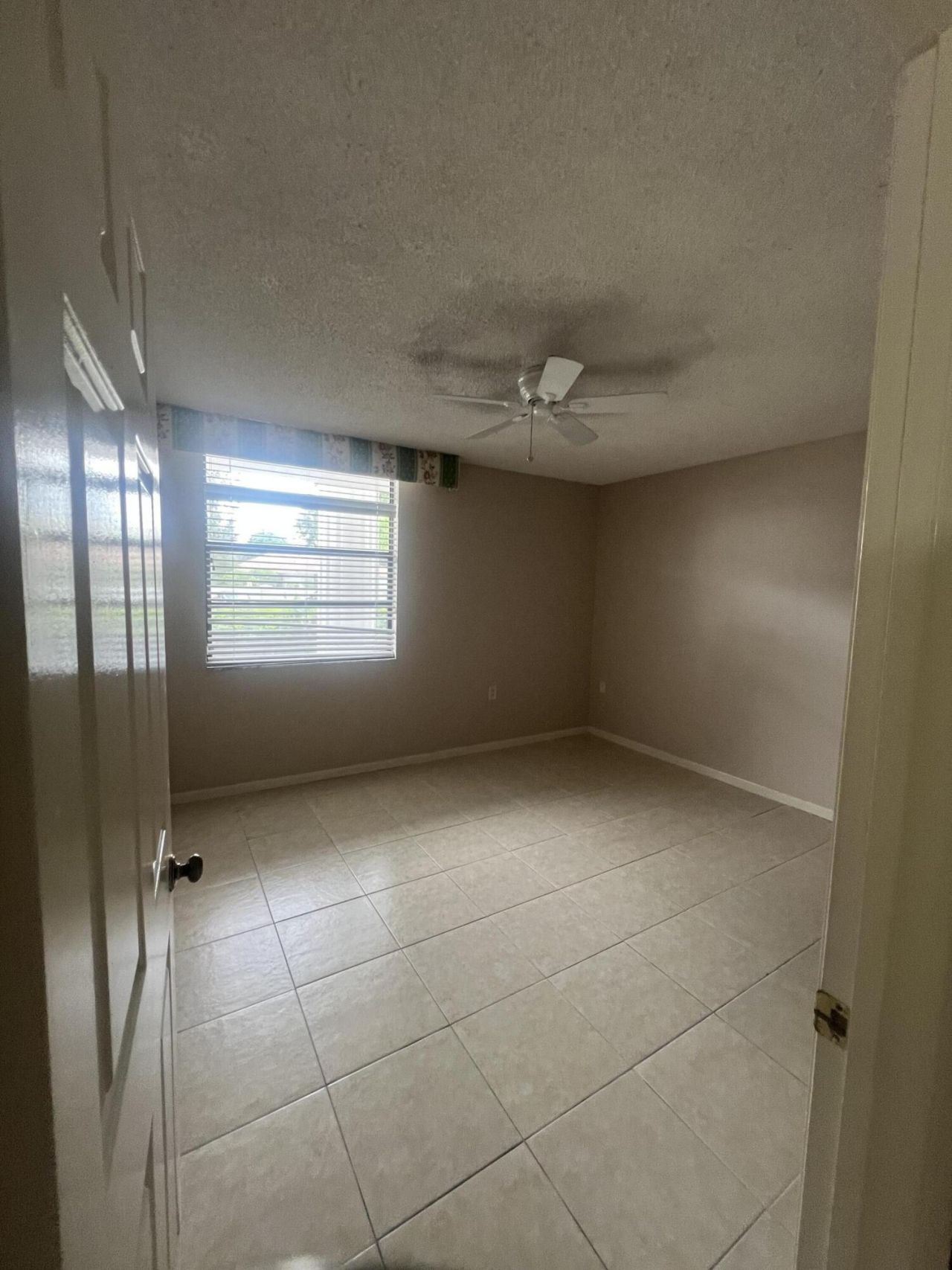 3636 Whitehall Drive, Unit 103, West Palm Beach, FL 33401 Photo