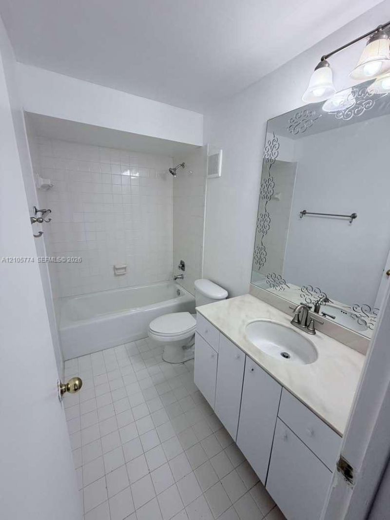 10343 Greenhouse Rd , Pembroke Pines, FL 33026 Photo