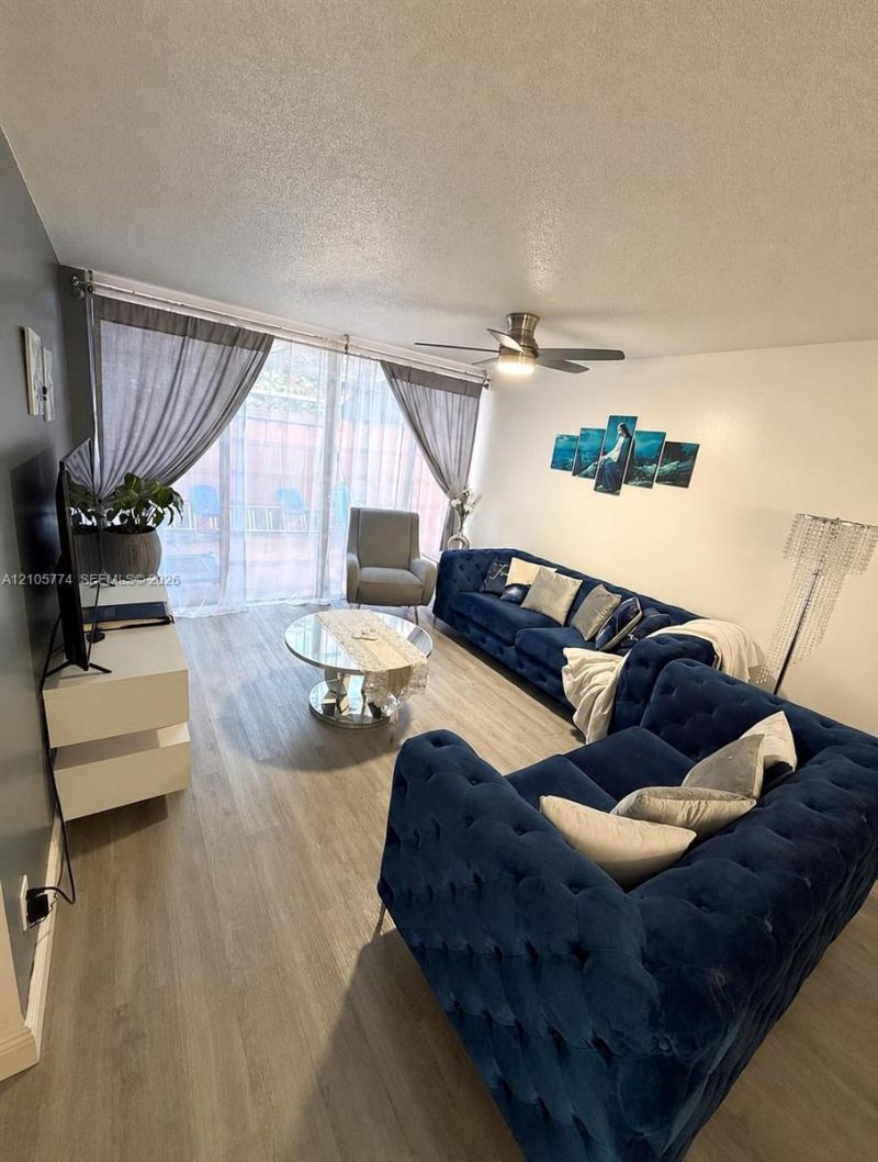 10343 Greenhouse Rd , Pembroke Pines, FL 33026 Photo