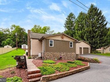 841 HADE ROAD, CHAMBERSBURG, PA 17202