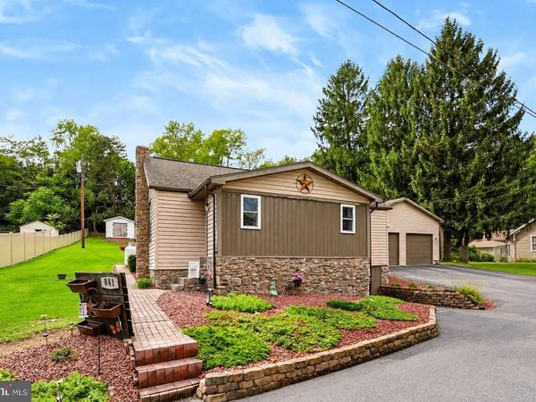841 HADE ROAD, CHAMBERSBURG, PA 17202