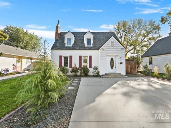 122 N Yale St, Nampa, ID 83651