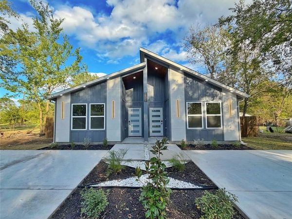 1802 Division Street , Commerce, TX 75428