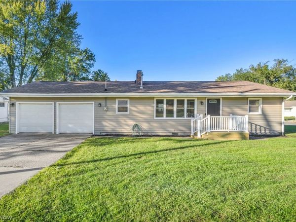 434 Woodridge Road , Vermilion, OH 44089