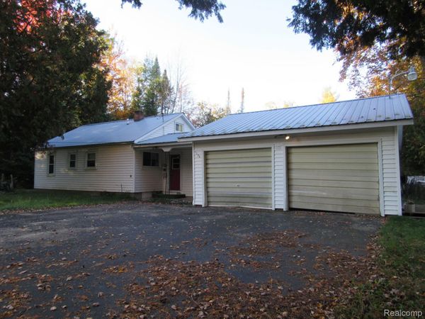 1125 Robinson Street , Roscommon Village, Mi 48653